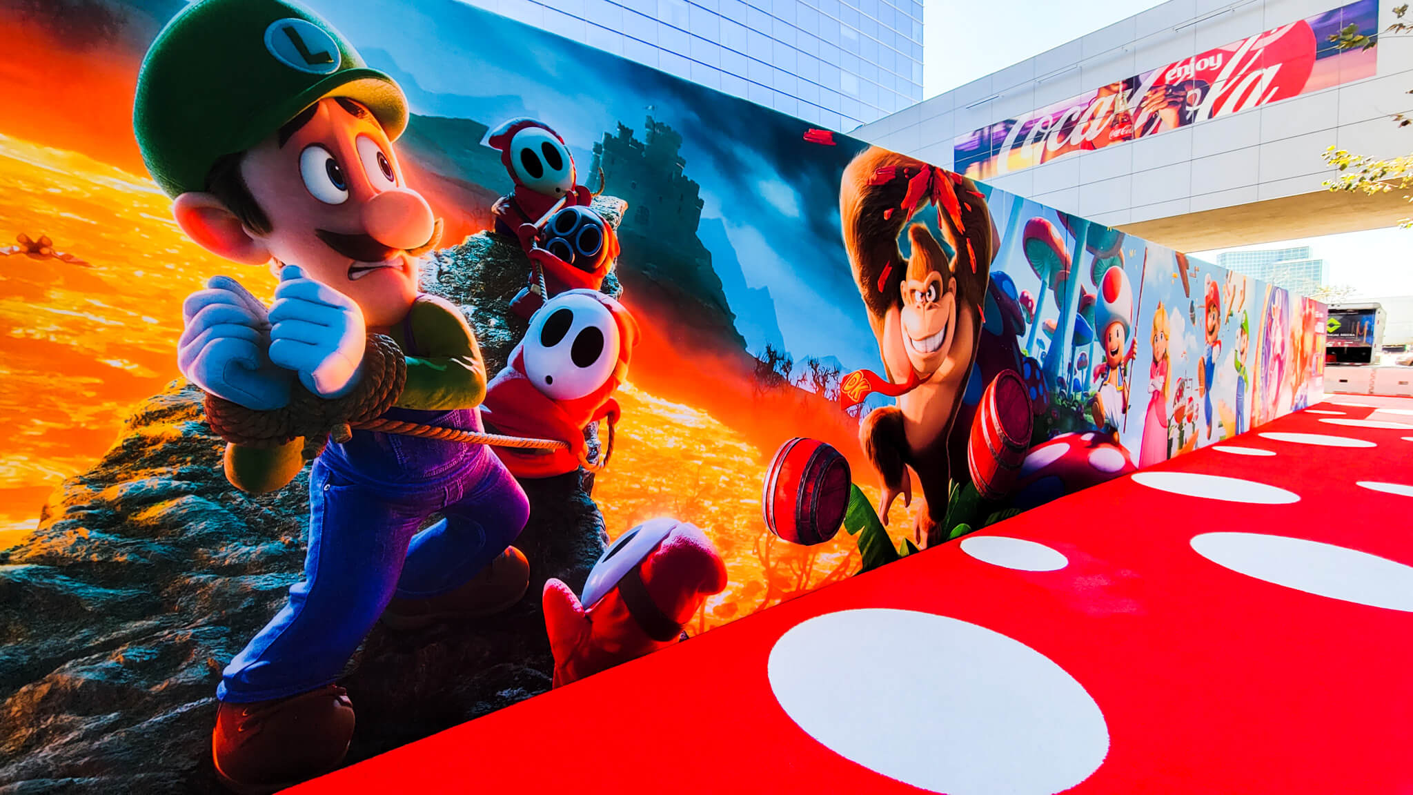 Super Mario Bros Premiere Media Wall Installation (2)